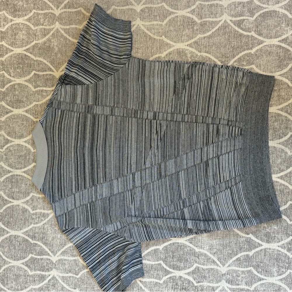 Gray Short Sleeve Ribbed Sweater Shirt